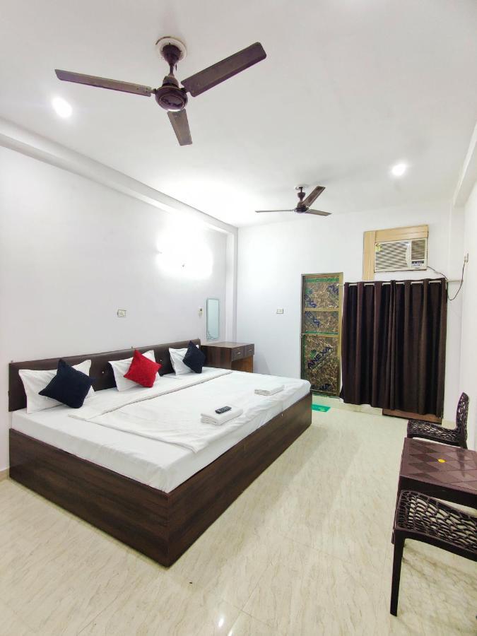 Kohinoor Guest House Bénarès Extérieur photo